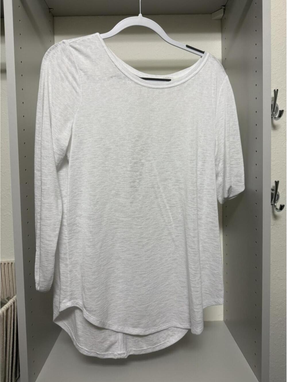 Athleta White Long Sleeve Lightweight Top Size Large